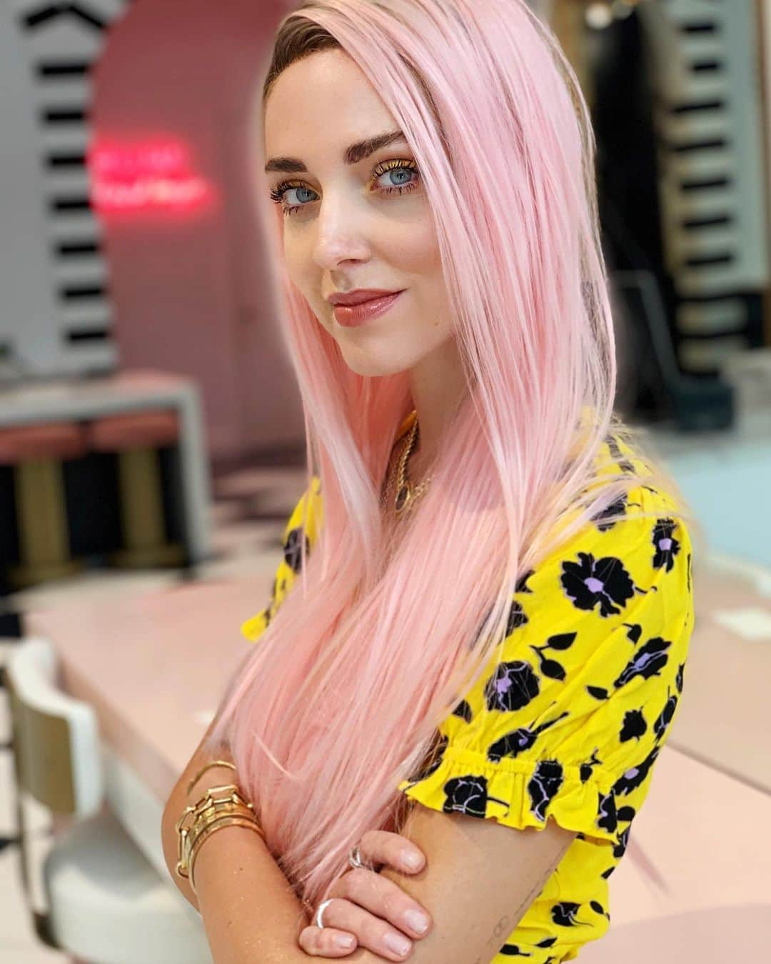 キアラ・フェラーニさんのインスタグラム写真 - (キアラ・フェラーニInstagram)「New hair who dis 💁🏼‍♀️」5月12日 1時11分 - chiaraferragni