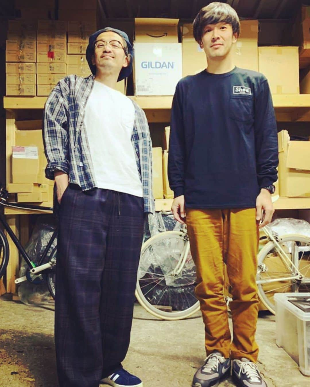 荒井岳史さんのインスタグラム写真 - (荒井岳史Instagram)「シノヴ師匠と俺のユニット、“わたしのあらたけ”が明日の「新代田環七フェスティバル」にて、まさかのビッグバード(大トリ)を務めさせて頂きます。  友人の結婚式でのウェディングシンガー的に始まったユニットなので、基本的にカバーばっかりですが、明日の為に作ったオリジナル曲があるとか無いとか…。 迷ってる方は応援しに来てください。  #渡邊忍  #荒井岳史 #わたしのあらたけ」5月12日 1時20分 - takeshi_arai