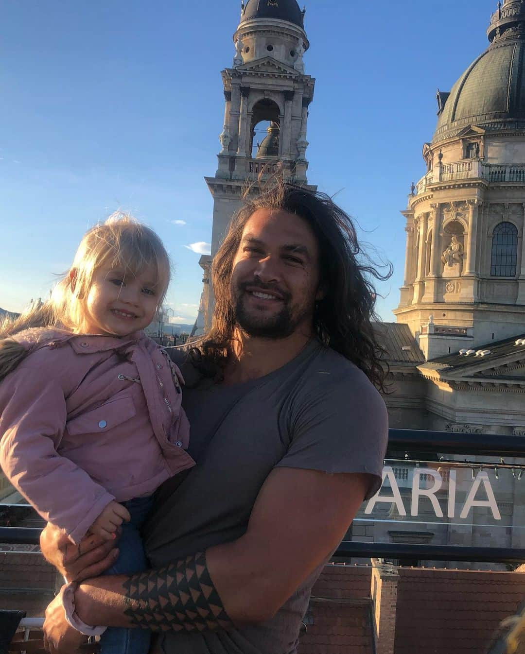 クリス・シャーマさんのインスタグラム写真 - (クリス・シャーマInstagram)「Thanks unky momo @prideofgypsies for a beautiful few days in Budapest love you bro . What a beautiful city and so great to spend some quality family time. @alarconjimena @giancolafoto @realdealmada」5月12日 1時35分 - chris_sharma