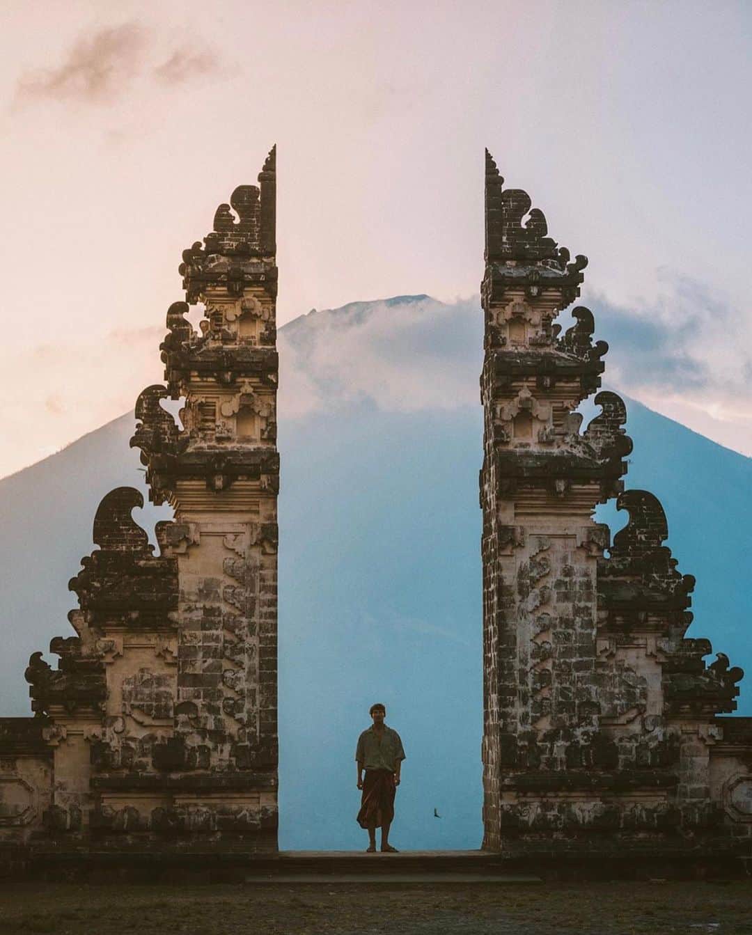 Men's Fashion Postさんのインスタグラム写真 - (Men's Fashion PostInstagram)「📍#Bali (via @doyoutravel) #MFPtraveler」5月12日 2時12分 - mensfashionpost