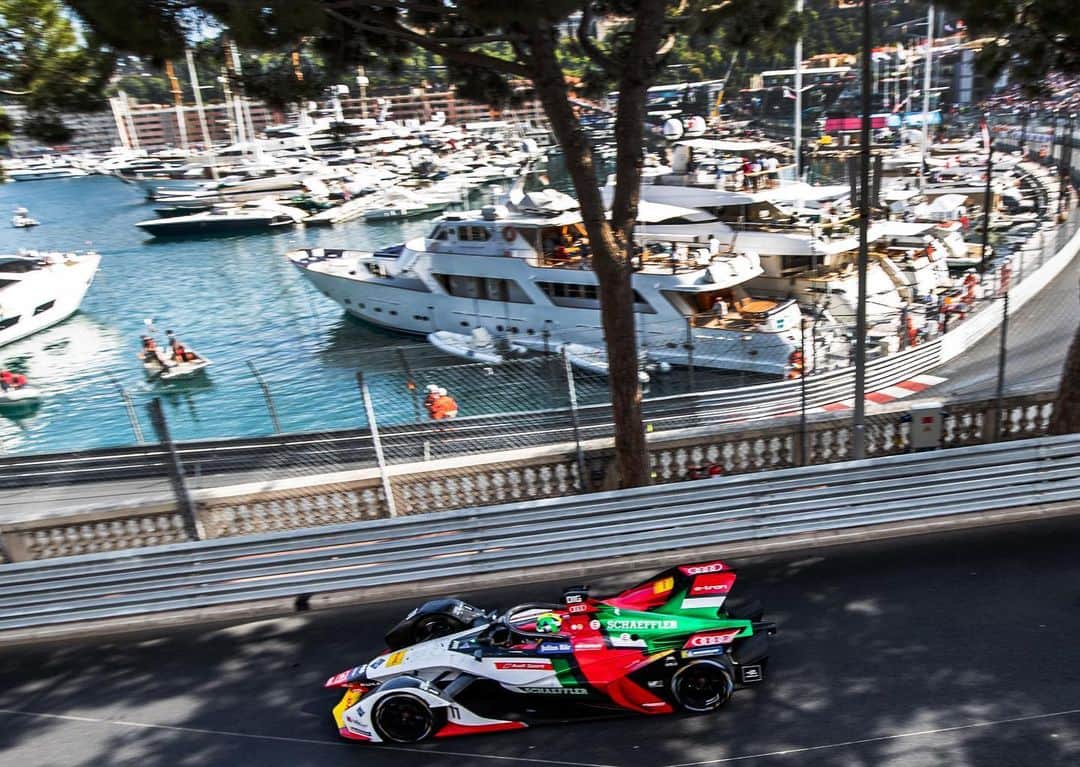 ルーカス・ディ・グラッシさんのインスタグラム写真 - (ルーカス・ディ・グラッシInstagram)「Thanks #Monaco #ePrix. Huge success and amazing atmosphere. Race was good until I got crashed out but in the end I had fun out there. —— #Niobium #Schaeffler #Audi @niobium.tech @schaefflergroup @audisport」5月12日 2時13分 - lucasdigrassi