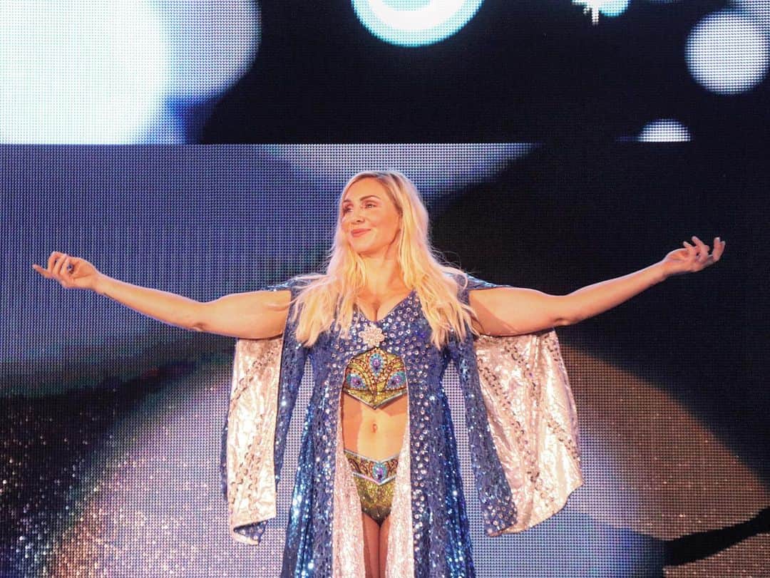 WWEさんのインスタグラム写真 - (WWEInstagram)「#WWEStockholm it’s time to bow down to the 👑 @charlottewwe」5月12日 3時36分 - wwe