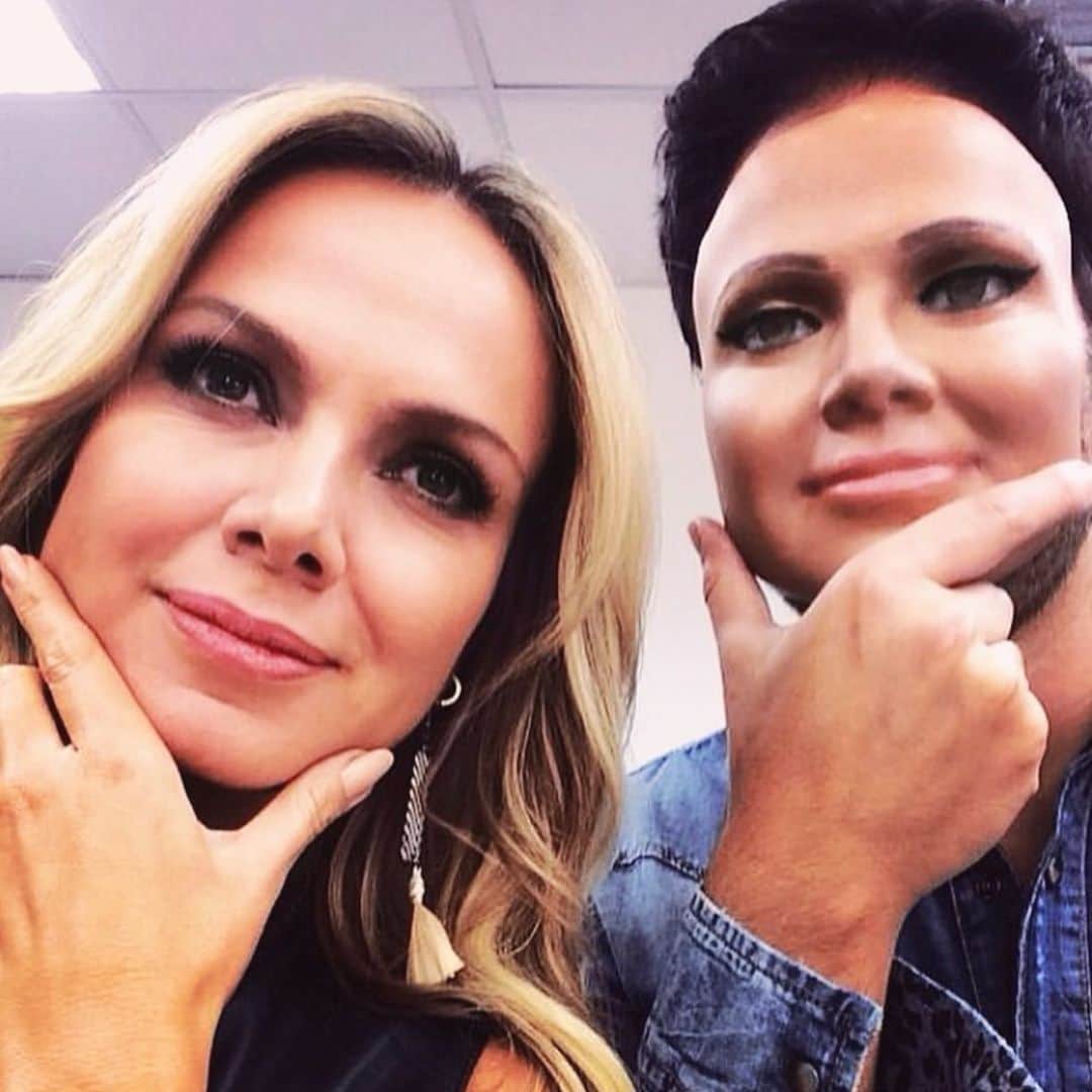 Eliana Michaelichin Bezerraのインスタグラム：「Dizem que com a convivência as pessoas ficam parecidas. Essa foto do aniversáriante do dia não me deixa mentir, né @arieljacobowitz ? Kkk 😂 Parabéns e saúde sempre!」