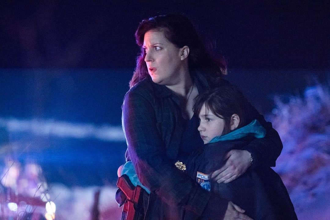 アメリカン・ブロードキャスティング・カンパニーのインスタグラム：「@allison_tolman stars in Emergence, coming to ABC.」