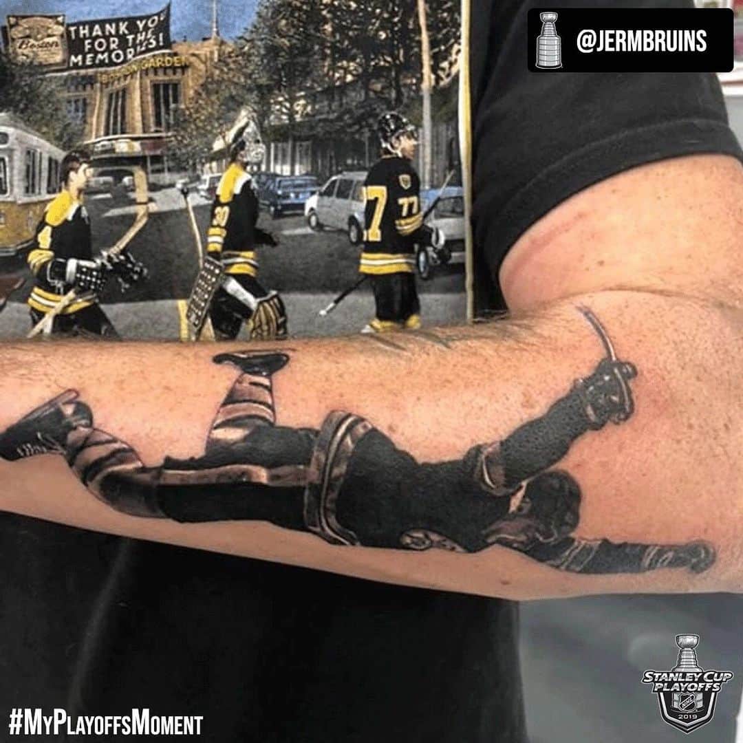 NHLさんのインスタグラム写真 - (NHLInstagram)「You could say he's a @nhlbruins fan for life! 😲 #StanleyCup #MyPlayoffsMoment (📷 @jermbruins)」5月12日 5時01分 - nhl