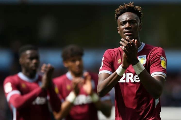 ジョン・テリーさんのインスタグラム写真 - (ジョン・テリーInstagram)「@avfcofficial 👊🏻 @conor_hourihane ⚽️ @tammyabraham1 ⚽️」5月12日 5時19分 - johnterry.26