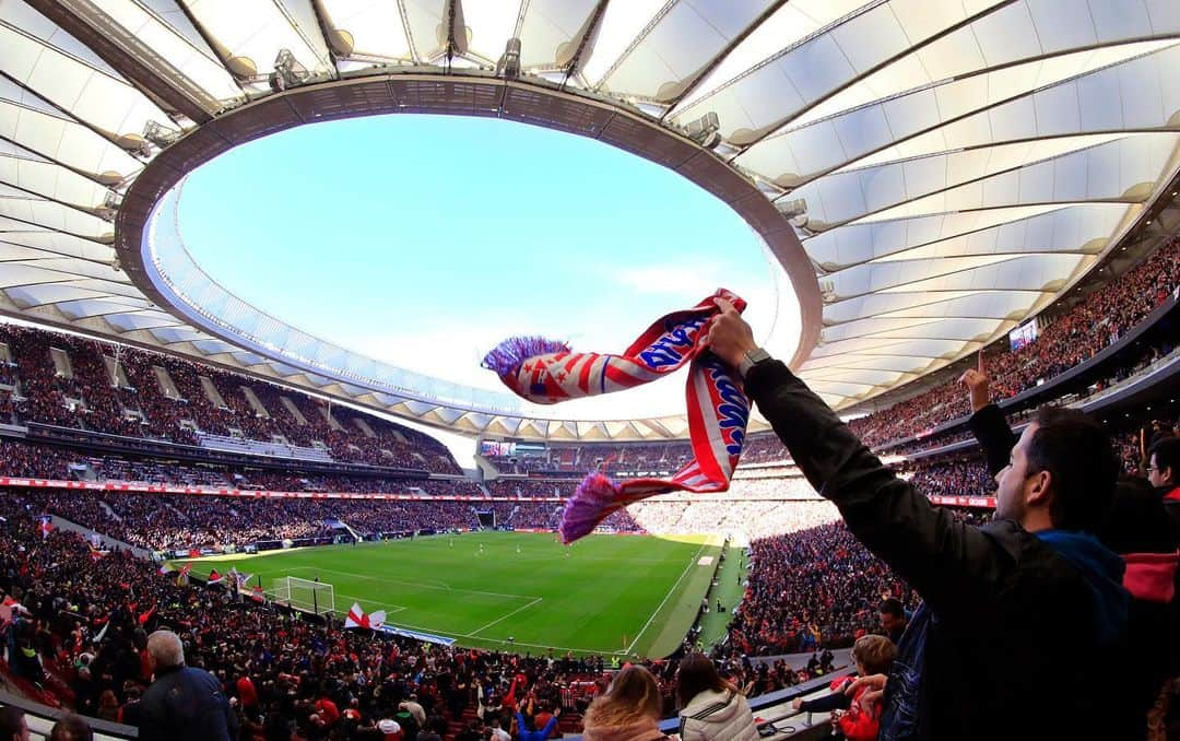 アトレティコ・マドリードさんのインスタグラム写真 - (アトレティコ・マドリードInstagram)「🏧 ¡Buenas noches #AtléticosPorElMundo, mañana es nuestro último partido en el @WandaMetropolitano de esta temporada! 🆚 #AtletiSevillaFC ⏰ 18:30h 🗣 #AúpaAtleti - 🌙 Have a good night, #AtléticosAroundTheWorld! ⌛ Tomorrow ain't just any other Sunday... Our Atleti will be playing the last game of the season at the Wanda Metropolitano! 🙌 See you there! 🆚 Sevilla FC 🕡 6.30 p.m. CET #⃣ #AúpaAtleti #AtletiSevillaFC - 🏧 Bonne nuit #AtléticosDuMonde! Rendez-vous demain pour notre dernier match de la saison à la maison! ¡Vamos! 👊 🆚 #AtletiSevillaFC ⏰ 18h30 🗣 #AúpaAtleti」5月12日 6時12分 - atleticodemadrid