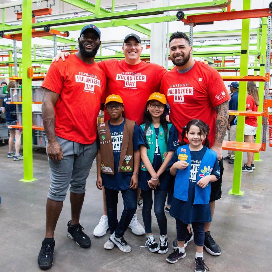 ヒューストン・テキサンズさんのインスタグラム写真 - (ヒューストン・テキサンズInstagram)「The seventh annual #TexansCare Volunteer Day was a success! 🙌」5月12日 6時20分 - houstontexans