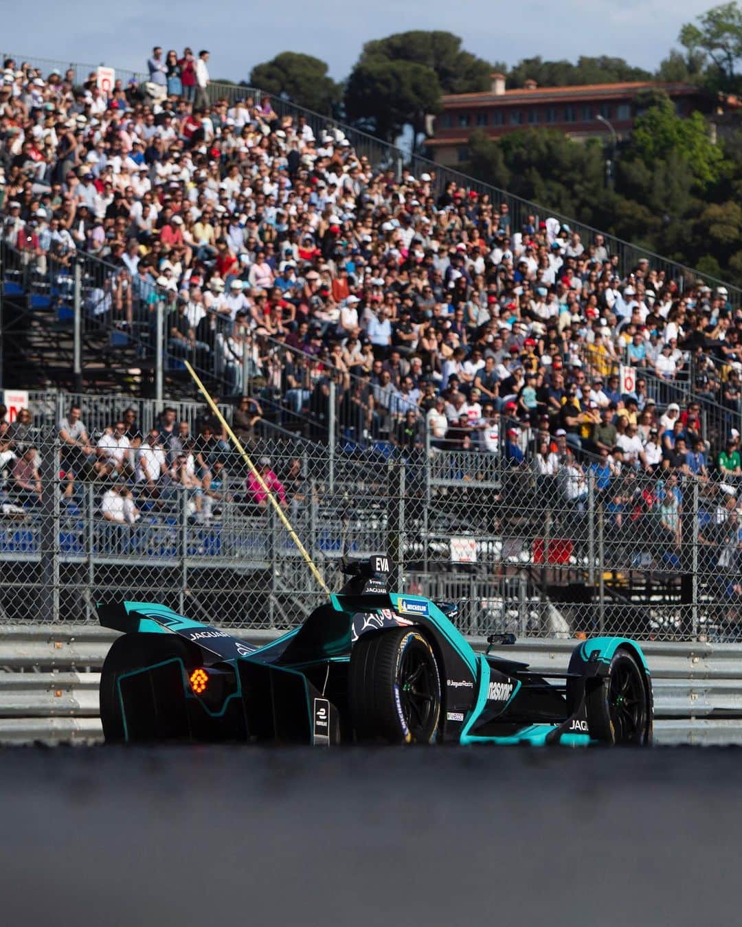 Jaguarさんのインスタグラム写真 - (JaguarInstagram)「It was a star-studded #MonacoEPrix and an electrifying double-points finish for Panasonic Jaguar Racing. Swipe to see the highlights from both the @FIAFormulaE and @JaguarRacing #IPACE #eTROPHY races. #JaguarElectrifies #ABBFormulaE #Monaco #ITYPE3 #ElectricCars」5月12日 6時38分 - jaguar