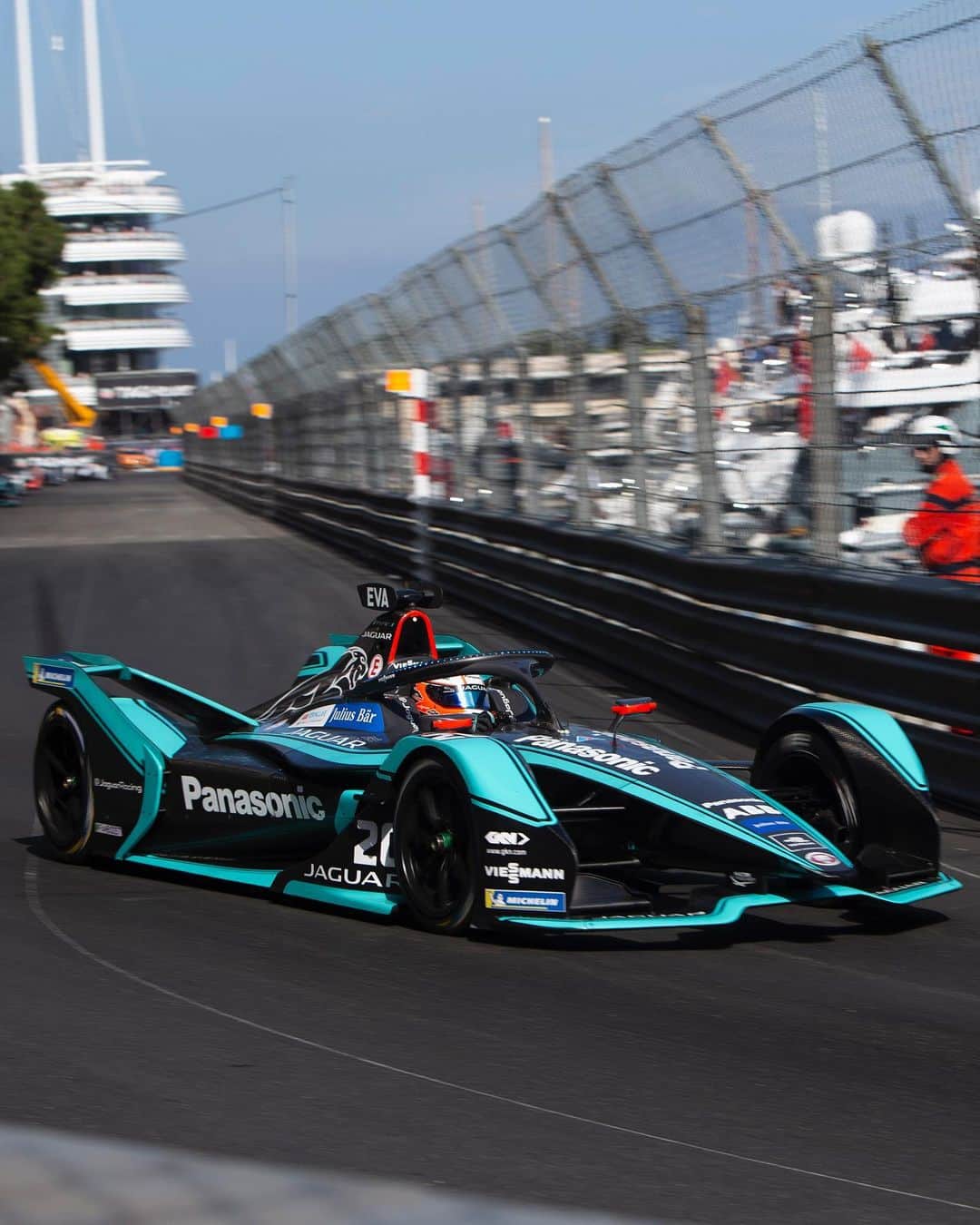 Jaguarさんのインスタグラム写真 - (JaguarInstagram)「It was a star-studded #MonacoEPrix and an electrifying double-points finish for Panasonic Jaguar Racing. Swipe to see the highlights from both the @FIAFormulaE and @JaguarRacing #IPACE #eTROPHY races. #JaguarElectrifies #ABBFormulaE #Monaco #ITYPE3 #ElectricCars」5月12日 6時38分 - jaguar
