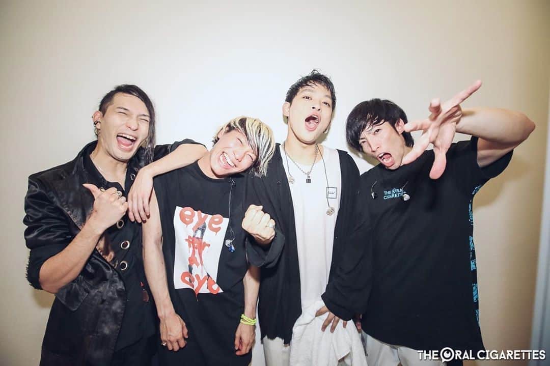 鈴木重伸のインスタグラム：「KK TOUR in 上海 謝謝。  上海の皆様が温かすぎて感動しました。 つたない中国語も優しく聞いて頂きありがとうございました。 これからもよろしくお願いします。  photo by viola」