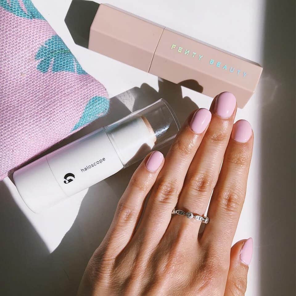 OPIさんのインスタグラム写真 - (OPIInstagram)「@goldsheetmask we’re #ModAboutYou and your mani! What’s your go to Saturday shade? 💅 #coloristheanswer #pinknails #beauty #OPIObsessed #nails #notd #nailsonfleek #makeup」5月12日 6時43分 - opi