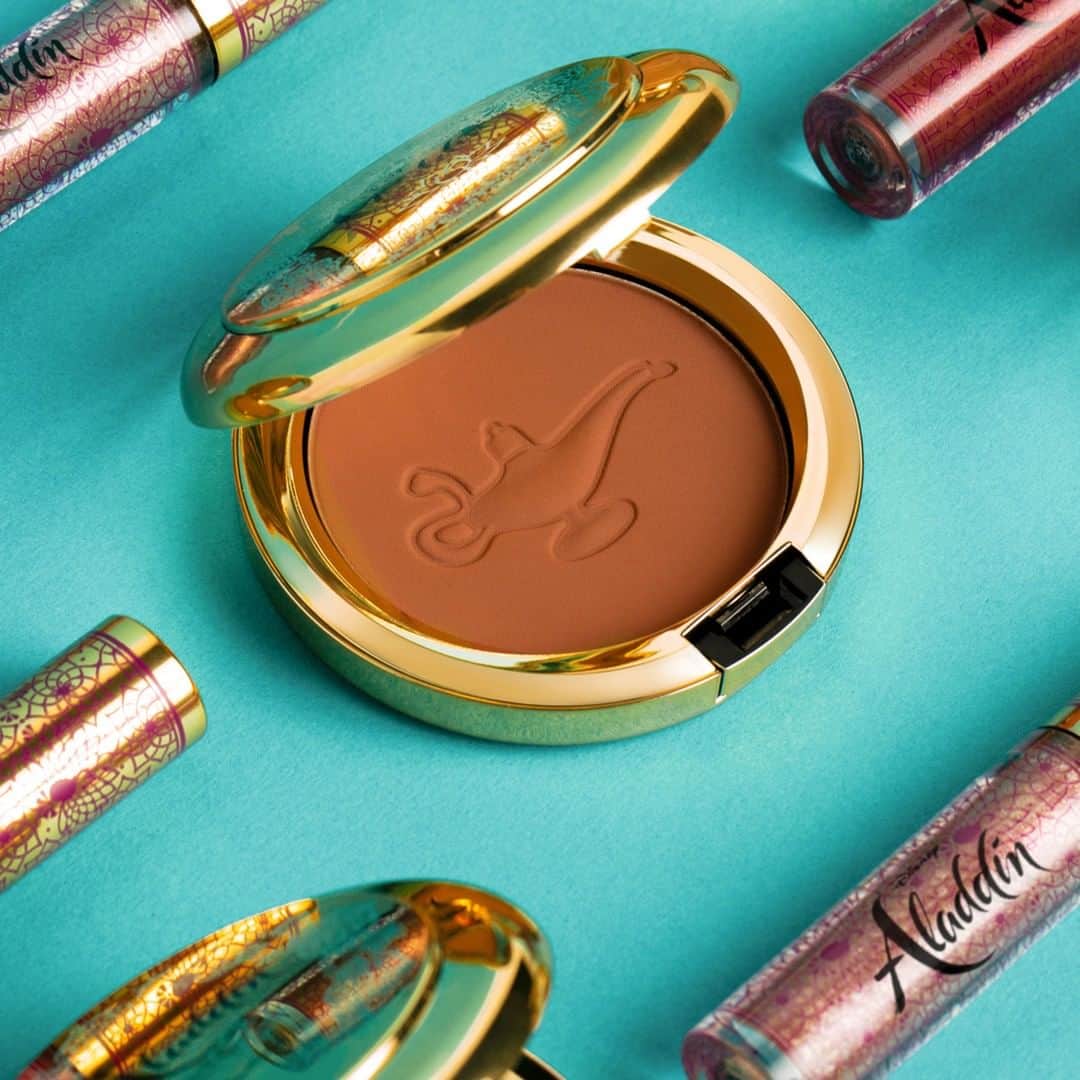 M·A·C Cosmetics Canadaさんのインスタグラム写真 - (M·A·C Cosmetics CanadaInstagram)「Want sun kissed skin? Your Wish Is My Command 🧞‍♂️ Our limited-edition #DisneyAladdin collection is available online and in-store May 16th! Aladdin - in theatres May 24🎬 Repost @maccosmeticsmiddleeast」5月12日 7時00分 - maccosmeticscanada