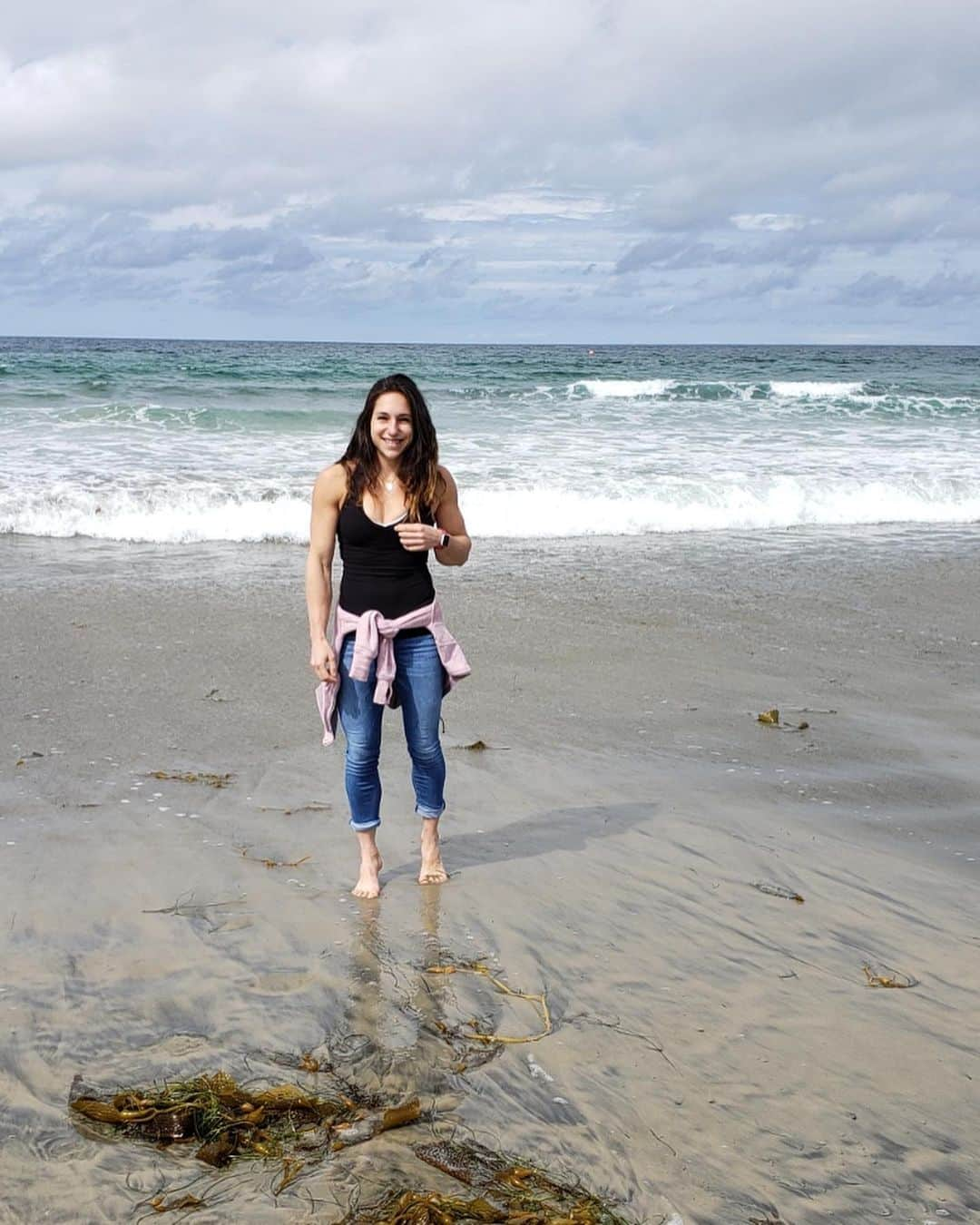 アレックス・パッチシオさんのインスタグラム写真 - (アレックス・パッチシオInstagram)「LOVE SUMMER!!! Can’t wait to go back to the ocean!!! #california #ocean #summer #beachdays #uhamikakuto」5月12日 7時17分 - alex_puccio89