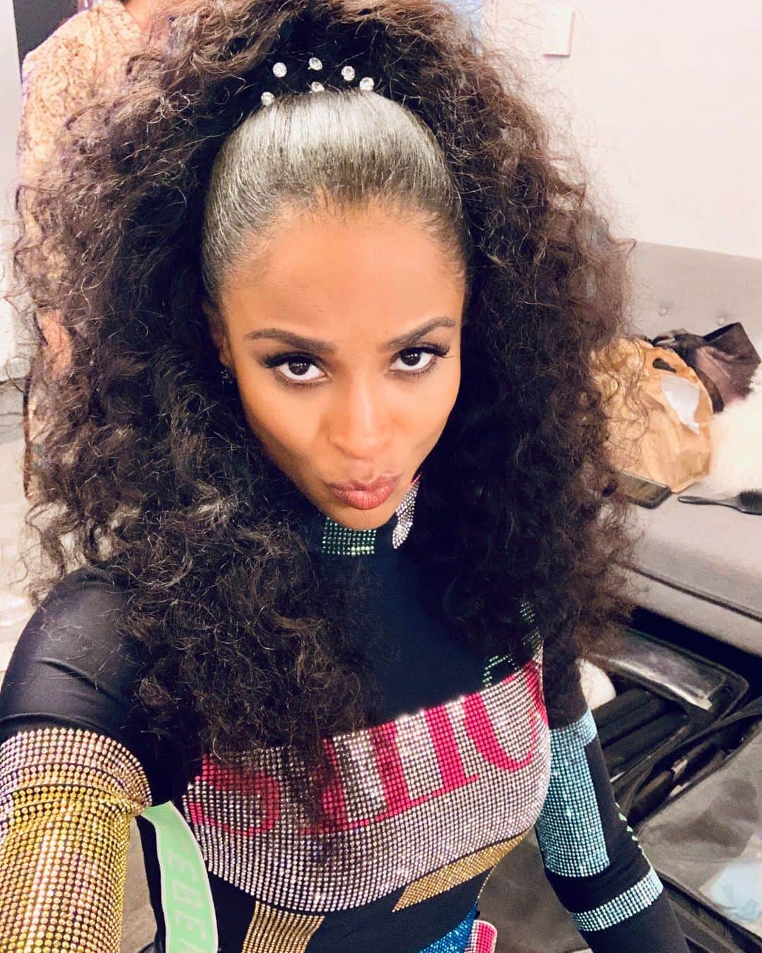 シアラさんのインスタグラム写真 - (シアラInstagram)「What an amazing release Day!! Yesterday was awesome! #BeautyMarks」5月12日 7時27分 - ciara