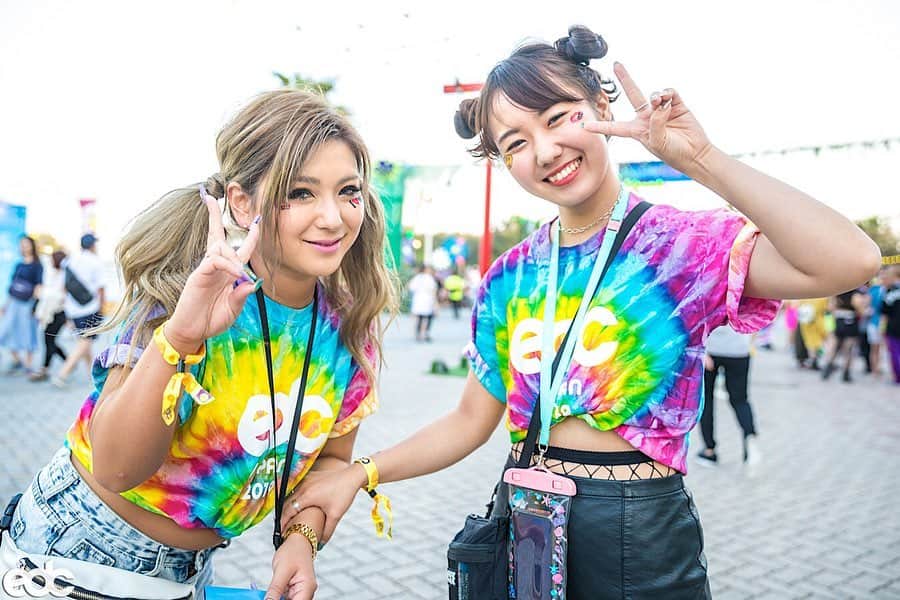 EDC Japanのインスタグラム：「おはようございます！最高の天気に恵まれた1日目、いかがでしたでしょうか？ 2日目もお待ちしています！  Day 2 has arrived! We can't wait to get started, gates open at 12pm. See you soon! 🙌  Limited tickets are available at the Box Office. #EDCJapan」