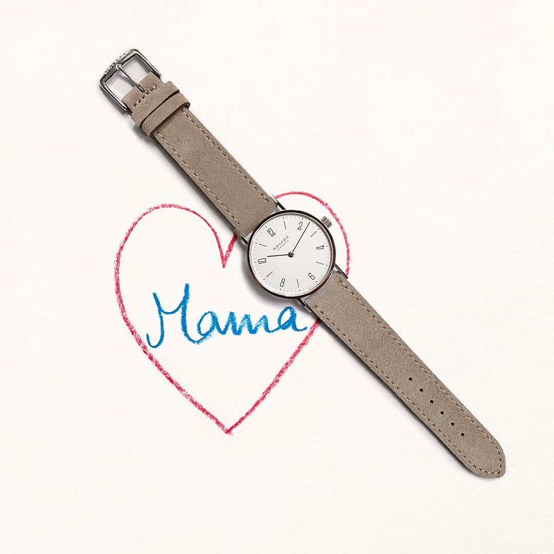 ノモスさんのインスタグラム写真 - (ノモスInstagram)「Here's to moms, mamas, and mums around the world—we wouldn't be here if it wasn't for you! And there are many more reasons to say thank you.  #nomos #watch #nomosrangente #watches #watchlove #watchmaina #watchesofinstagram #watchuseek #watchfam #watchlover #mothersday #clock #horology #timepiece #timepieces」5月12日 19時24分 - nomos_glashuette