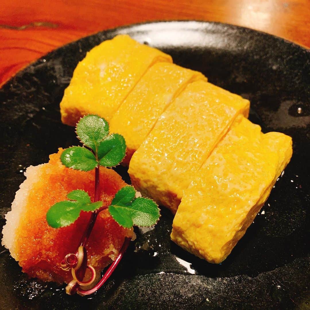樫原伸彦さんのインスタグラム写真 - (樫原伸彦Instagram)「来週はパンパンなので、今日はユッタリ半休。  白金おさんぽらからの利庵。  天せいろ◎ 柚子切り◎◎ だし巻き  やっぱり美味い、ここの蕎麦。  食べ過ぎたので、またお散歩へ。  #soba #蕎麦 #ばーそー #そば #noodles #tokyo #japan #japanesefood #foodie #yummy #delicious #白金 #目黒 #tempura #天ぷら #玉子焼き #egg #nofilter  #selfie  #lol  #art  #night  #instalike  #followback  #sweet  #beautiful  #bestoftheday  #l4l  #photo」5月12日 17時53分 - nobustagrammy