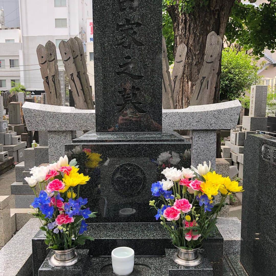 吉田秀彦のインスタグラム：「母の日！ もう亡くなって８年早いな！」