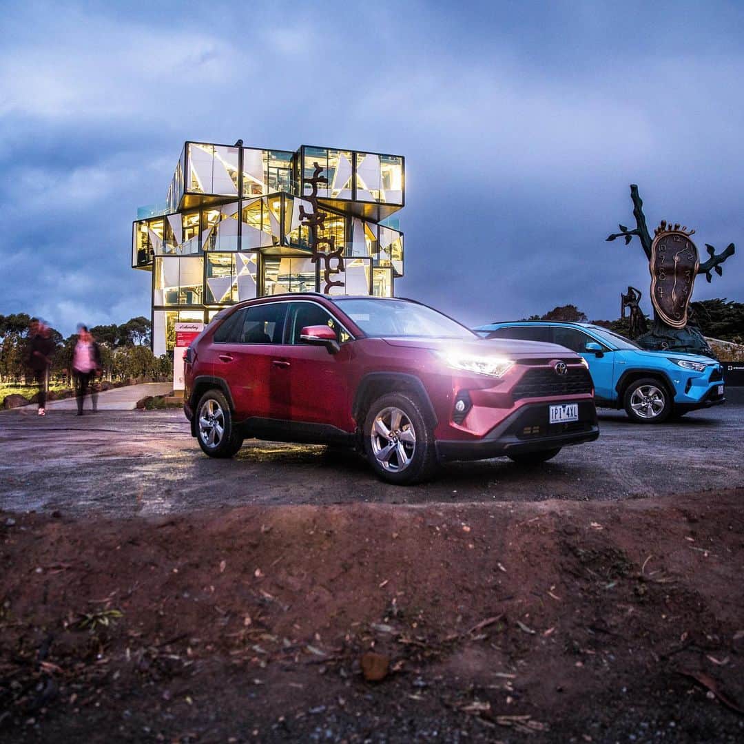 Toyota Australiaさんのインスタグラム写真 - (Toyota AustraliaInstagram)「The All-New RAV4 has officially touched down, get ready for The Return of Recreation.」5月12日 11時07分 - toyota_aus
