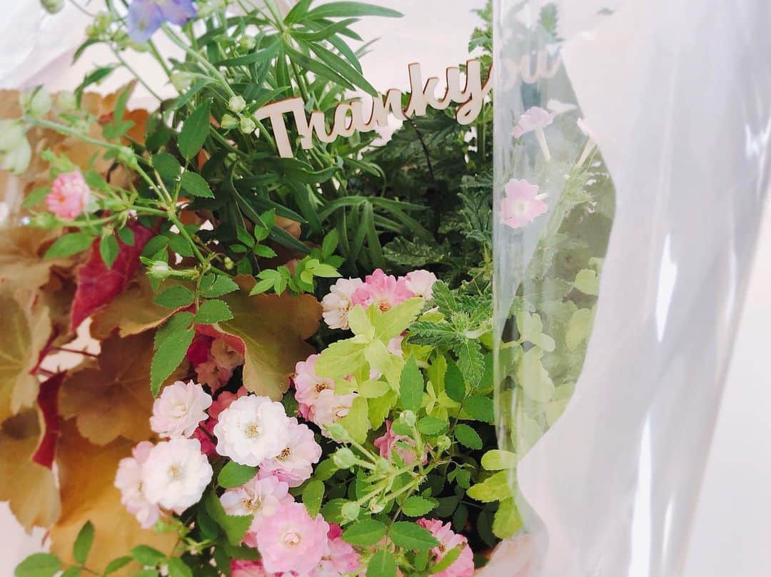 大原櫻子さんのインスタグラム写真 - (大原櫻子Instagram)「母の日💐  ちょっとしたドッキリを♡  いつもありがとう^.^」5月12日 11時13分 - sakurako_ohara