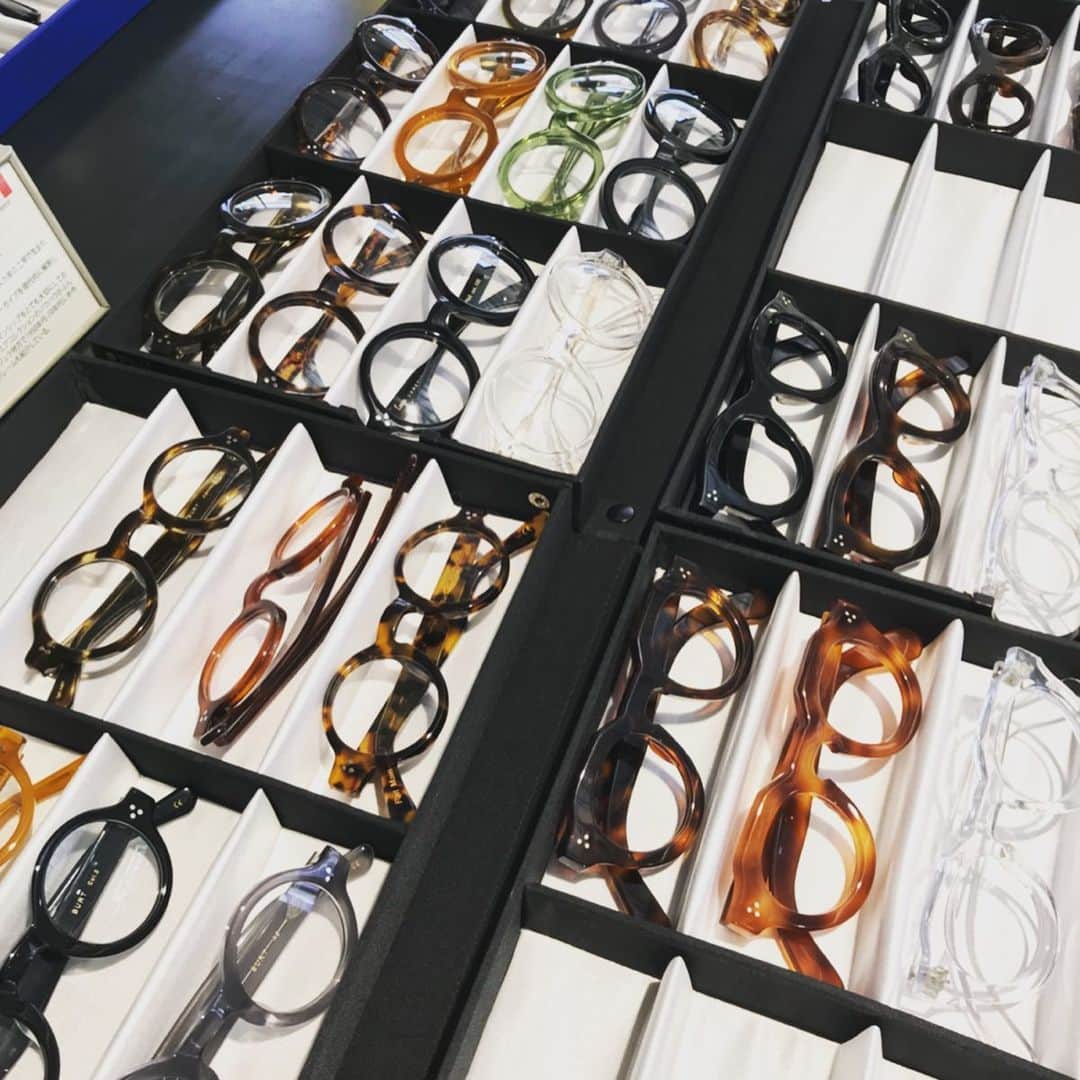 GLOBE SPECS_officialさんのインスタグラム写真 - (GLOBE SPECS_officialInstagram)「本日は代官山店にて新作受注会開催中です。1度にこれだけの新作を見れるのはこのイベントだけ。大変稀少な機会です。皆さま是非ご来店ください！ ・ ・ 【BRANDS】 AHLEM Anne et Valentin Diane Taylor GERNOT LINDNER GLOBE SPECS LaLOOP Lesca LUNETIER Lunor ROBERT MARC NYC  #event #新作受注会 @globespecs_official  #eyewear #sunglasses #2019ss #newcollection #newmodels」5月12日 11時53分 - globespecs_official