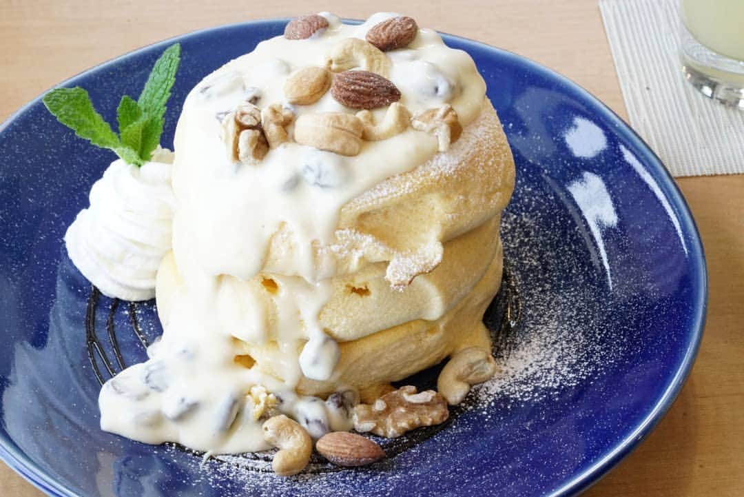 石関友梨のグルメインスタ