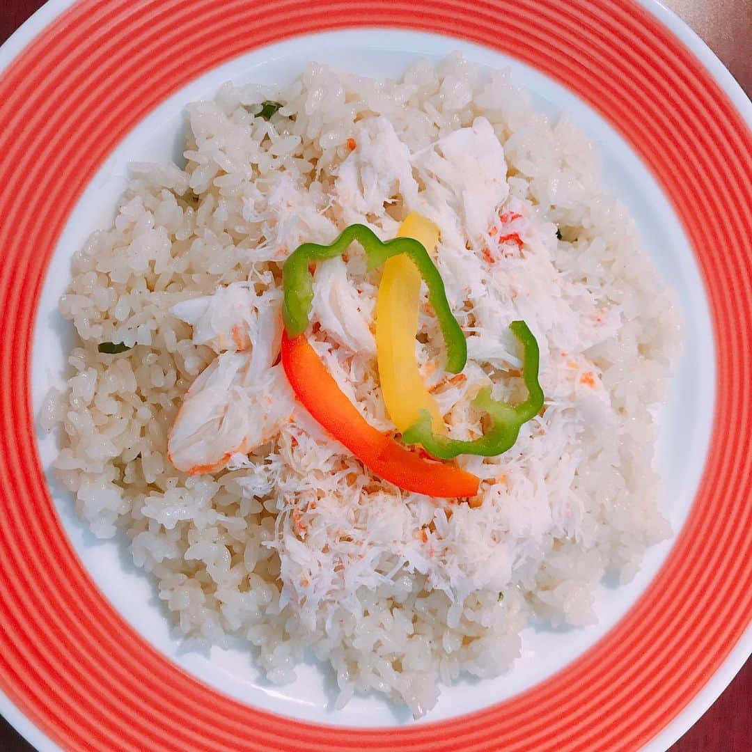 小柳歩さんのインスタグラム写真 - (小柳歩Instagram)「昨日のお昼ご飯(サンラータンメン)と今日のお昼ご飯(カニチャーハンとカニクリームコロッケ)とタケノコ焼いたやつ！ 山形美味しいものたくさんありすぎて、ほんとに太る。幸せの極みか！！ #山形 #らーめん #カニ」5月12日 12時10分 - koyayukoyayu