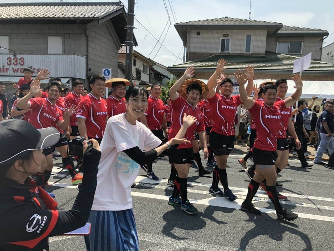 大林素子さんのインスタグラム写真 - (大林素子Instagram)「ひの新選組まつり JCOMさんの生中継終わり パレードは、続いてます♥️」5月12日 12時22分 - m.oobayashi