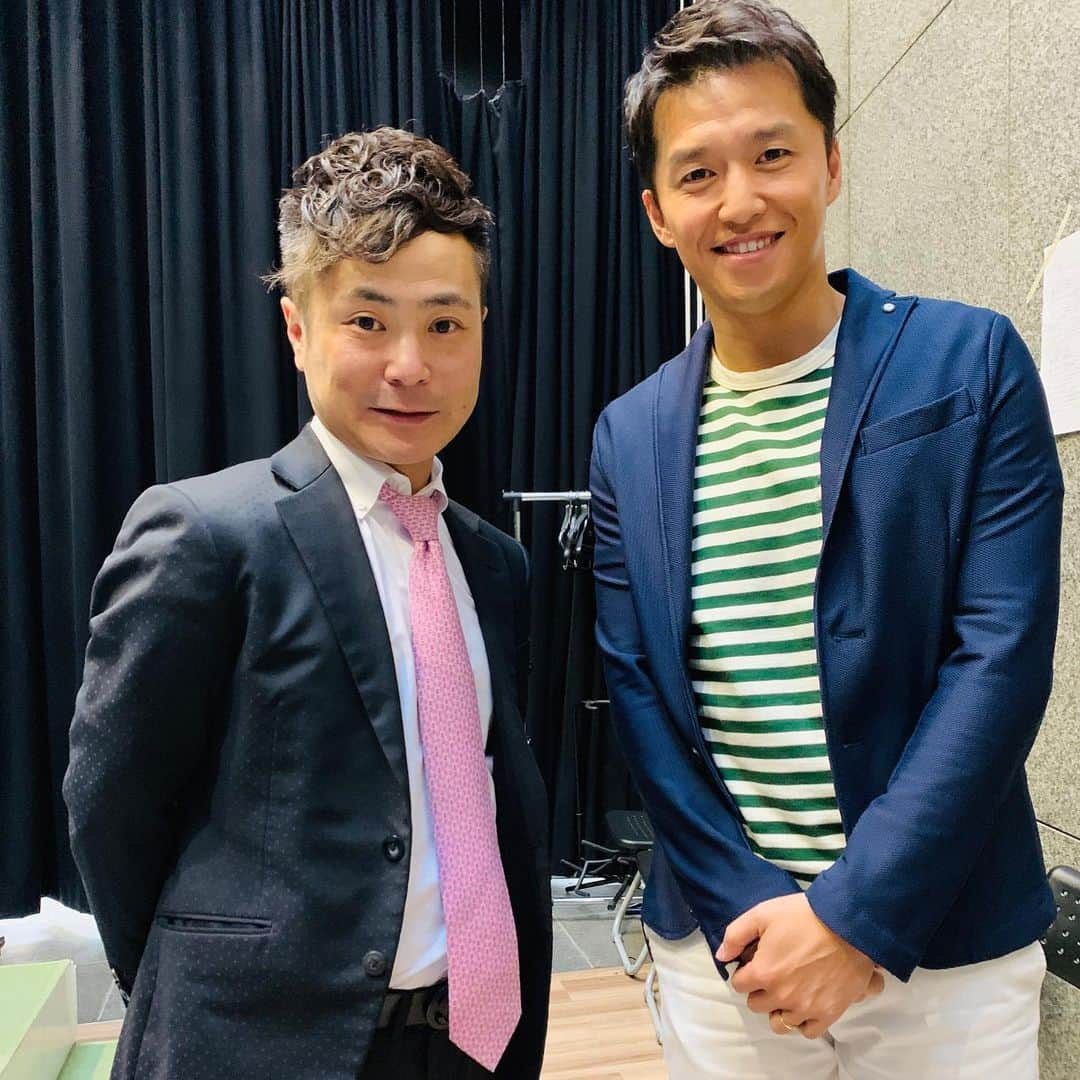 入江慎也さんのインスタグラム写真 - (入江慎也Instagram)「大阪梅田でmbsの山中アナウンサーと一時間コミュニケーションのお話しをさせていただきました。  たくさんのお客さんに来ていただきました。  ありがとうございました  #mbs #mbs山中アナウンサー #大阪 #梅田 #講演会 #コミュニケーション #人脈力 #営業力 #44本目」5月12日 13時11分 - oreirie0408