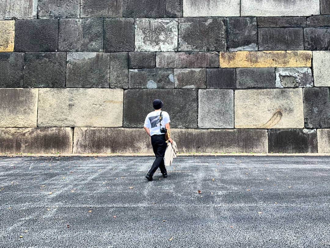 倉岡晋也のインスタグラム：「Calm ✓ I was here 1st of May at imperial palace in Tokyo 令和元日のこの日、皇居に行きました。 気持ちの良い令和の初め #sinyakuraokaootd」