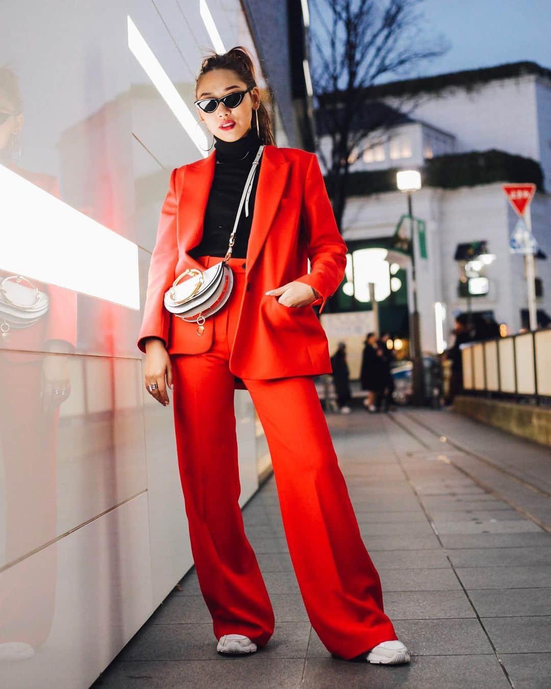 Fashionsnap.comさんのインスタグラム写真 - (Fashionsnap.comInstagram)「【#スナップ_fs】 Name NOMIN  Jacket #ZARA Knitwear #UNIQLO Pants #ZARA Bag #Chloe Shoes #adidas Watch #CalvinKlein Eyewear #ZARA  #fashionsnap #fashionsnap_women」5月12日 13時38分 - fashionsnapcom