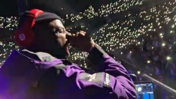 ファンクマスター・フレックスのインスタグラム：「20,000 Deep! FunkFlex on the set! 👑 Barclays/Brooklyn! LIGHT THIS PLACE UP! #SoldOut Erykah Badu / H.E.R Concert! LITDIGITALDJS@GMAIL.COM TO BOOK FUNKFLEX! @litdigitaldjs」