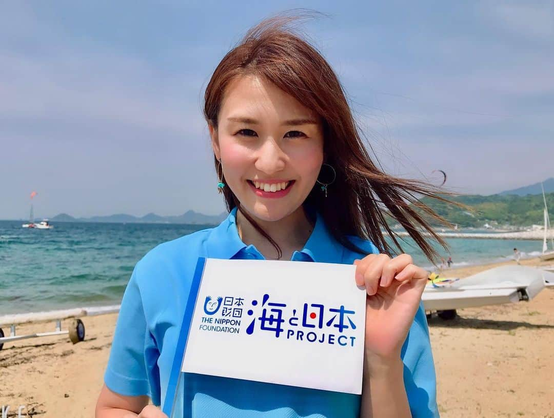 南海放送さんのインスタグラム写真 - (南海放送Instagram)「‪海と日本プロジェクトinえひめ🏝‬ ‪堀江海岸で‬ ‪ジュニアセーリング体験が‬ ‪行われています🏖✨‬ ‪いい天気で☀️セーリング日和です！‬ ‪ちなみに今年初の海😊嬉しい😆💕‬ ‪（リポーター玉岡梨那）‬ ‪#セーリング‬ ‪#海と日本‬ ‪#日本財団‬ #海  #海が好きな人と繋がりたい  #海釣り  #海のある生活」5月12日 14時12分 - nankaihoso_rnb