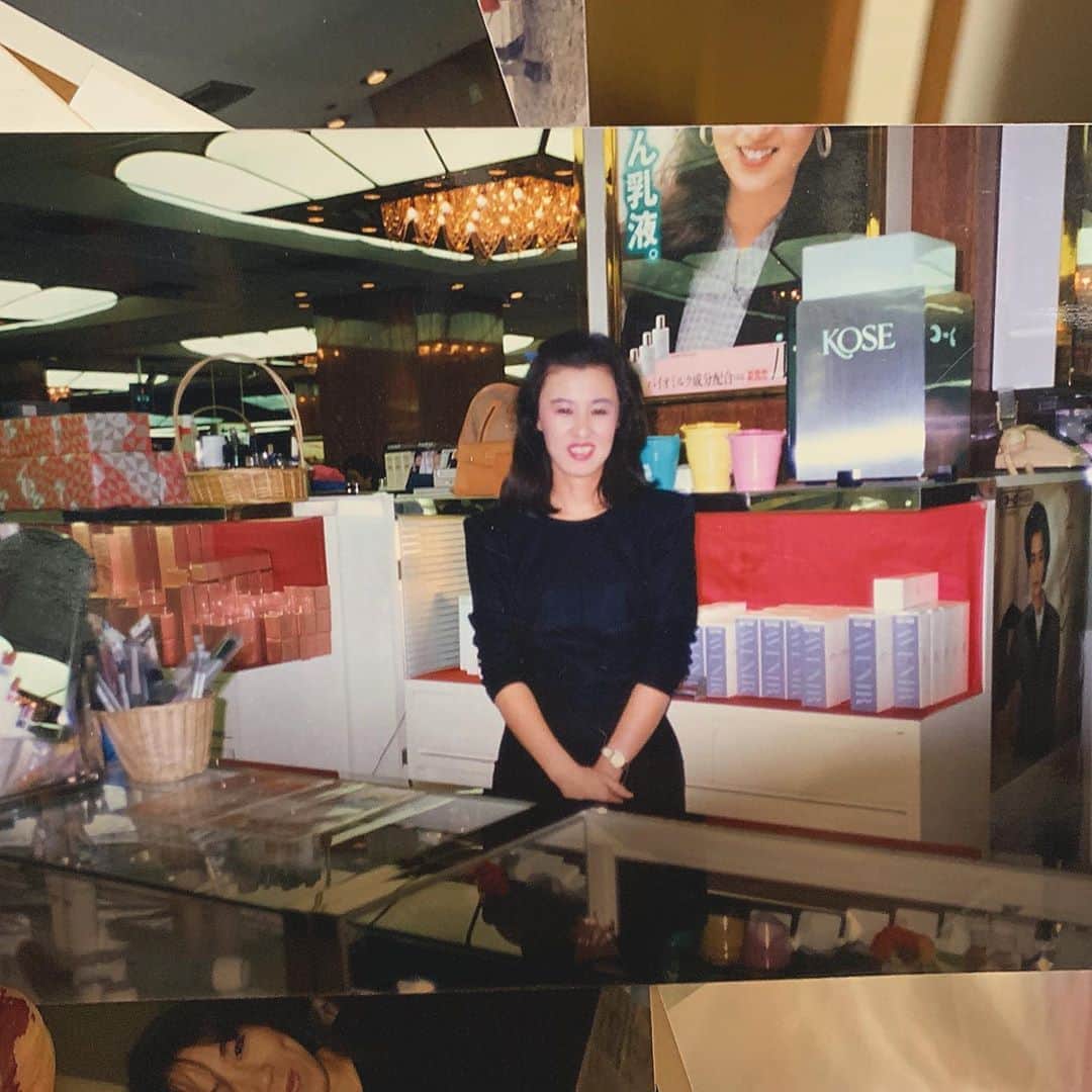 のインスタグラム：「いつものように お母さんにありがとうと思う😊 今日が特別なんじゃない、 毎日が特別であると知っている。  母よ母よ 感謝してます 寛大なる私の母よ 響け賛歌大地の如く  励ましてくれてありがとう HAPPY MOTHER'S DAY🌹  Metis  #Metis#母の日#officeonelove#KOSE」