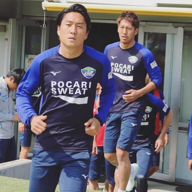 徳島ヴォルティスさんのインスタグラム写真 - (徳島ヴォルティスInstagram)「【5/12（日）15:00 柏戦（アウェイ）】﻿ 2連勝を目指して一丸となって今日も共に戦いましょう！﻿ アウェイでの戦いになりますが、今日もアツい声援をよろしくお願いします！﻿ 勝点3を必ず徳島に持ち帰ります！！﻿ ﻿ 試合の速報はオフィシャルTwitter（アカウント名：vortis_pr）で！﻿ ﻿ #徳島ヴォルティス #vortis #徳島 #柏 #Jリーグ」5月12日 14時42分 - tokushima_vortis