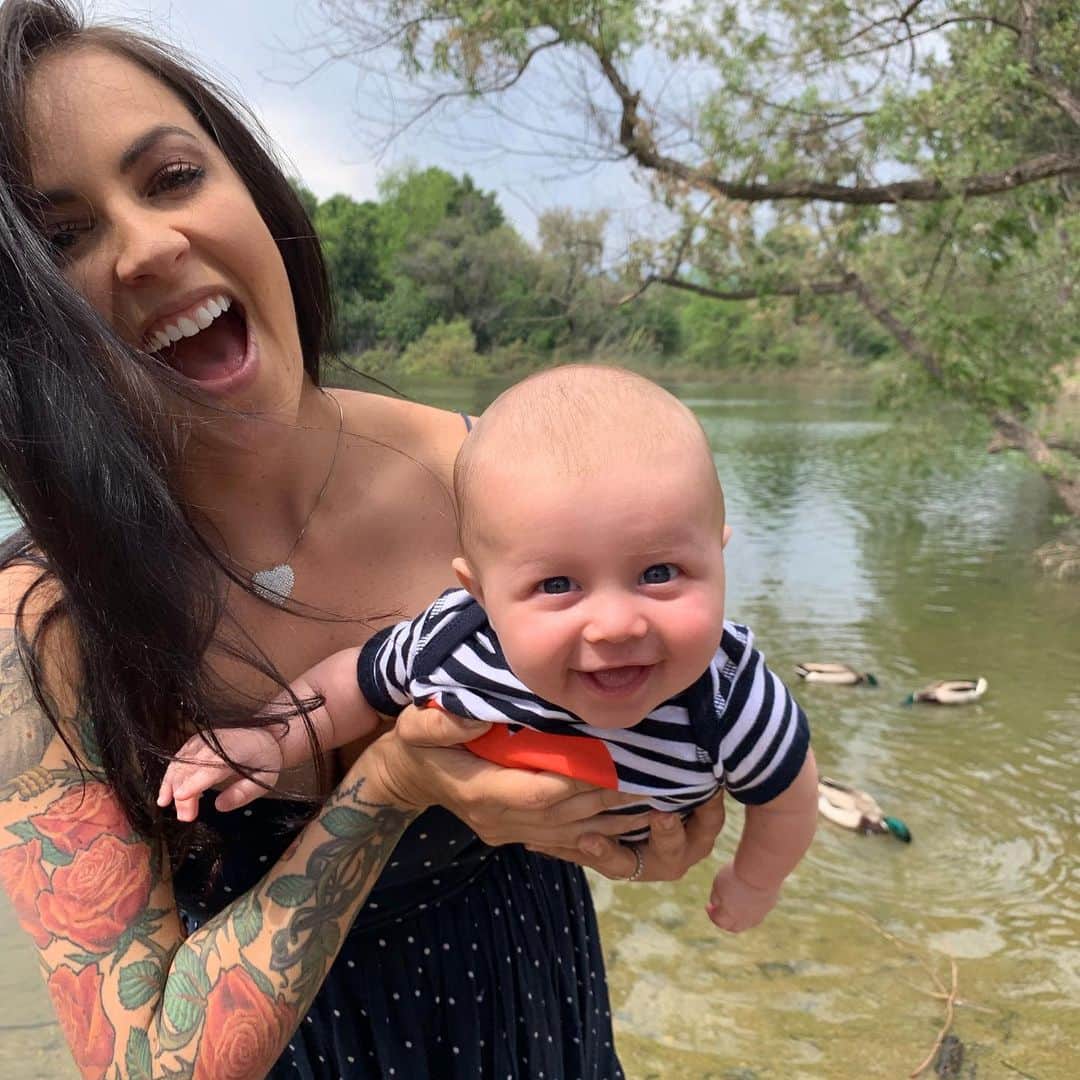 トレ・クールのインスタグラム：「Mothers of the world rejoice! Today is your special day to be honored. Happy first Mother’s Day to the greatest most wonderful Mom @bubukittyfk and Happy umpteenth Mother’s Day to my amazing Mom, Linda! You guys both mean the world to me and I would like to humbly say thanks. ❤️❤️ I love you!」