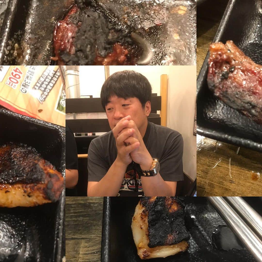 満田伸明さんのインスタグラム写真 - (満田伸明Instagram)「この男がトングを使って焼けたお肉を網の上から僕のお皿に入れてくれました  しやけど！  焦げまくったホルモンばっかしやないかいっ💢 『食うても死なへんから食べ』  やないで‼️ （カンカン風）  #美味しくいただきました #全力じじぃ #前すすむ  #焼肉 #満田伸明」5月12日 15時47分 - mitsusya