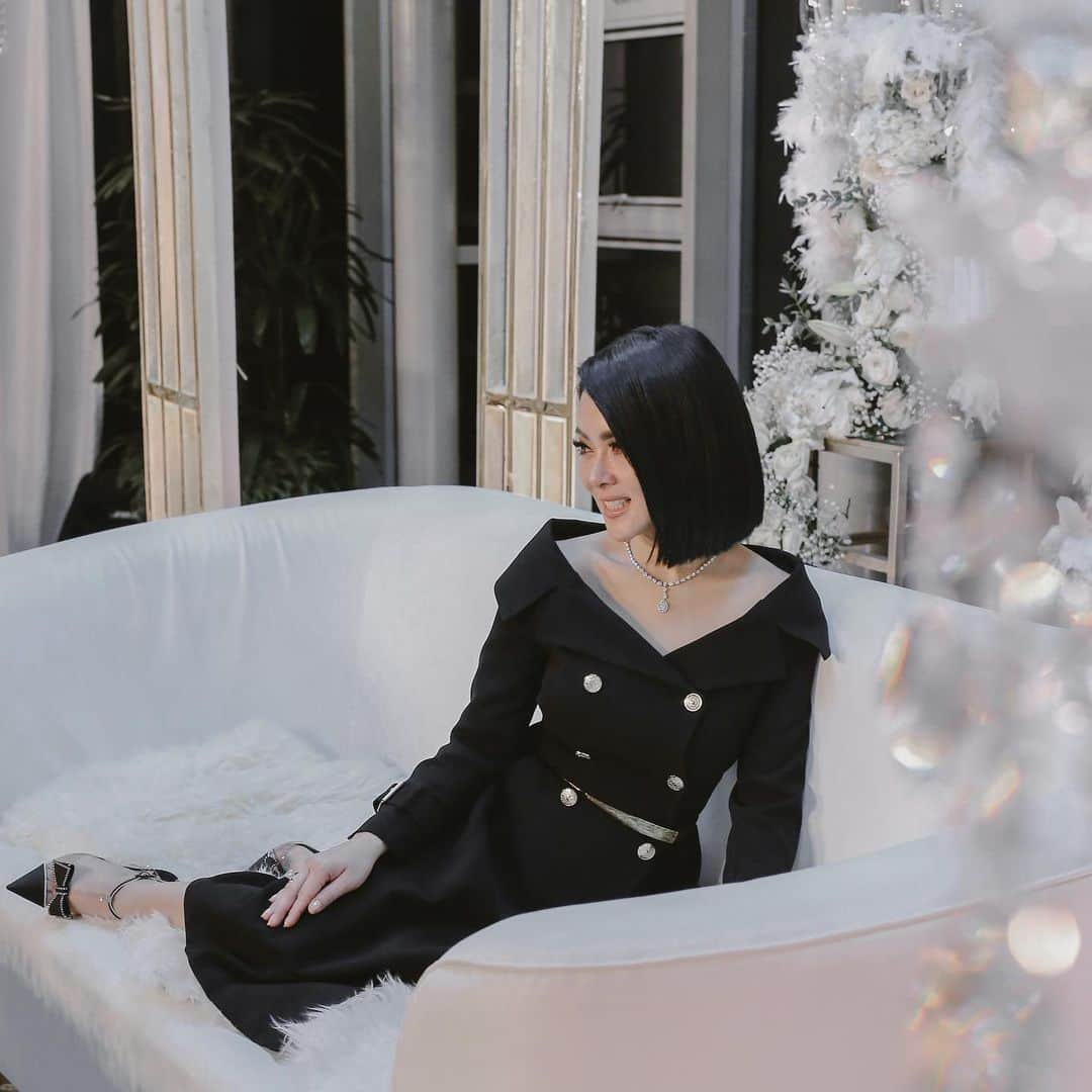 Syahriniさんのインスタグラム写真 - (SyahriniInstagram)「• Happy Mother’s Day To All The Amazing Mothers Out There, I love you !  ________\\\_______  #PrincesSyahrini #RamadanKareem」5月12日 16時02分 - princessyahrini