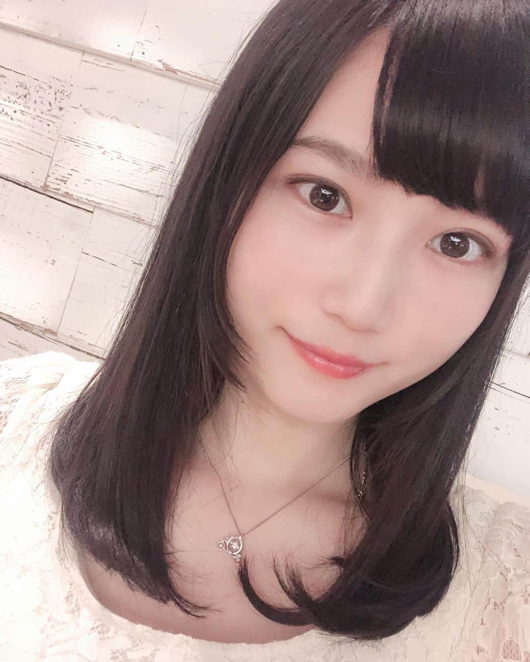 太田理恵さんのインスタグラム写真 - (太田理恵Instagram)「少し髪切りました💕」5月12日 16時27分 - rie_ota_0622