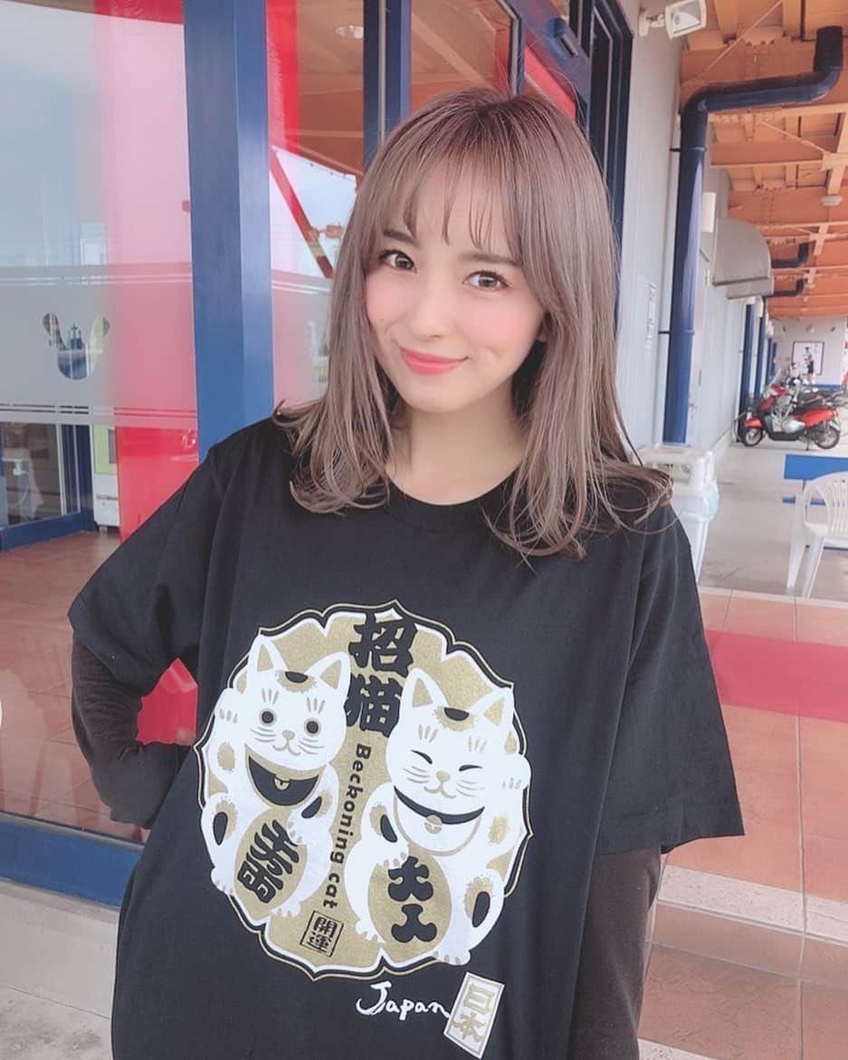 ぽこのインスタグラム：「今日も他力本願で頑張ってきたよ😜❤️ #ツイてる #開運 #tシャツ」
