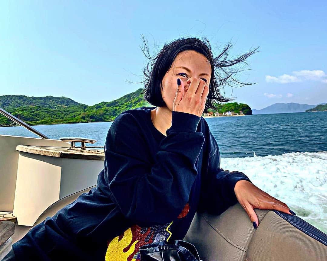のインスタグラム：「全国のママさん お母さん 母上様 いつも本当にありがとうございます🌹❤️」