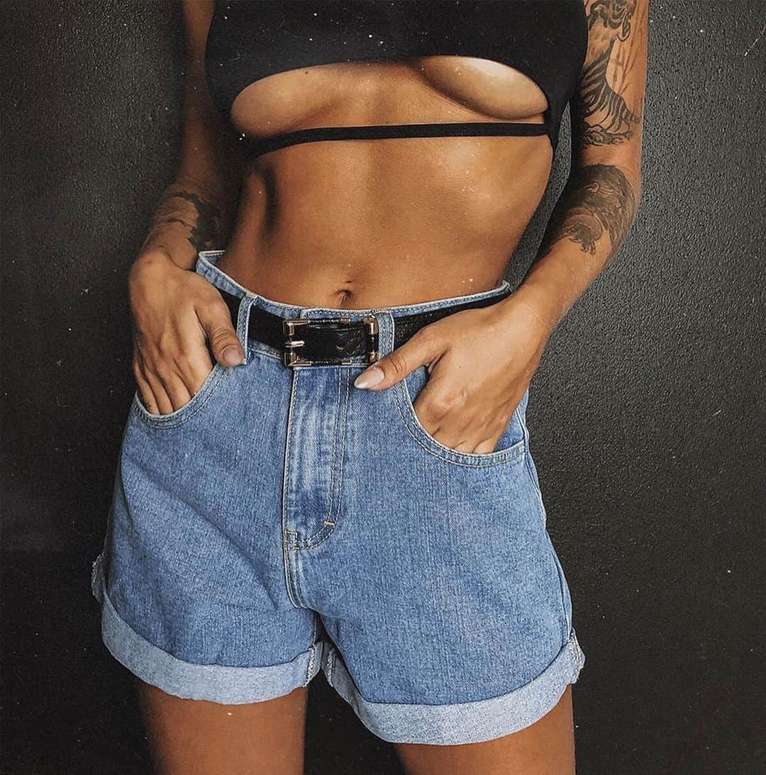 Beginning Boutiqueさんのインスタグラム写真 - (Beginning BoutiqueInstagram)「Back by popular demand! 🌹 Obsessing over the Anytime Denim Shorts Blue & Acidity Cut Out Crop Black! Tap to shop!」5月12日 17時36分 - beginningboutique