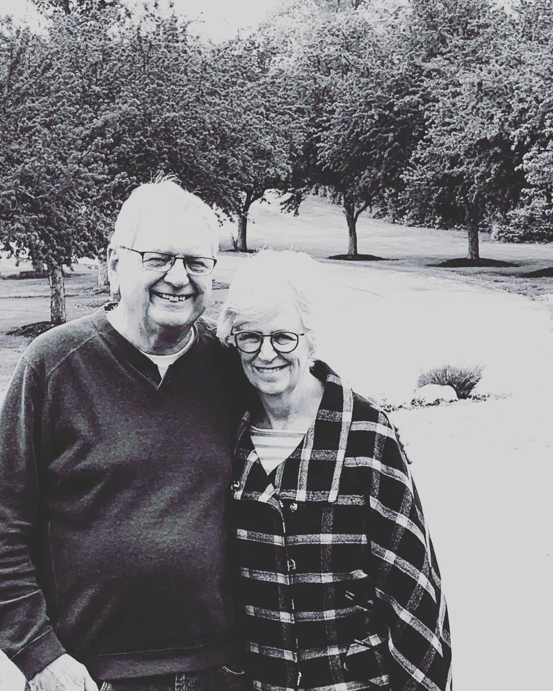 ケイティ・ホームズさんのインスタグラム写真 - (ケイティ・ホームズInstagram)「My beautiful parents 💕❤️」5月13日 3時26分 - katieholmes