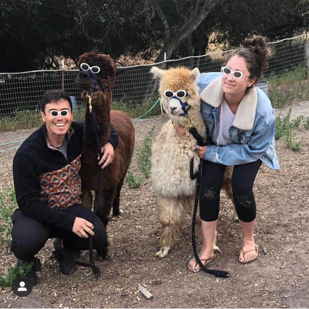 クリス・バーカードさんのインスタグラム写真 - (クリス・バーカードInstagram)「Never envisioned when I was 16 years old I would meet the love of my life. Thanks for being the alpaca raising, kid wrestling, horse & animal loving wife/ mom that I always dreamt of. For never letting me choose the easy path... and supporting my crazy hair brained ideas. Definitely the only good thing I took away from High School. 😅 Love you @brea_face Happy Mother’s Day.  PS - this picture is always my favorite because you are 6 months pregnant with Jeremiah & glowing 😊」5月13日 3時45分 - chrisburkard