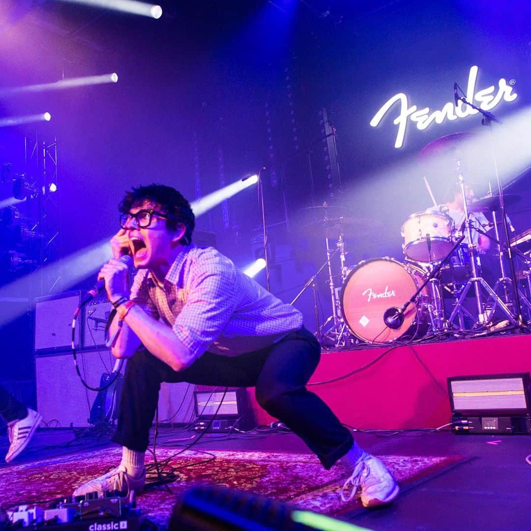 Fender Guitarさんのインスタグラム写真 - (Fender GuitarInstagram)「We can’t believe it’s been 24h since the end of the @greatescapefest. What a blast it was. Thanks @annacalvi @luciamusicx @indoorpets @thurstonmoore58 @steve_lamacq #TGE19」5月13日 4時07分 - fender