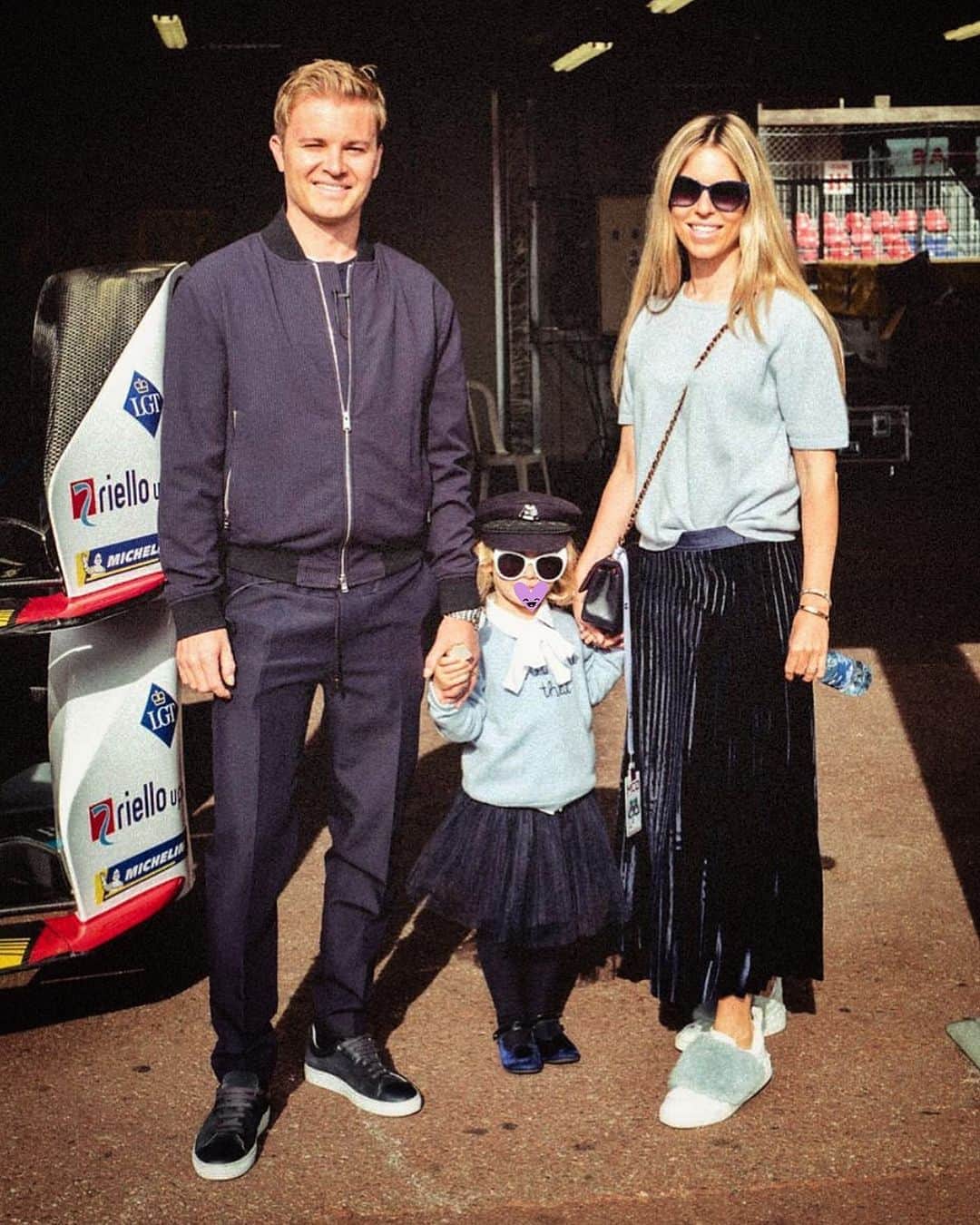 ニコ・ロズベルグさんのインスタグラム写真 - (ニコ・ロズベルグInstagram)「Family Day out for Monaco Race Day. First time at track for Alaia and she said she wants to ride in fast car with me!!! #f1 #formula1 #formel1 #formulaone #mercedesamgf1 #formulae」5月13日 4時26分 - nicorosberg