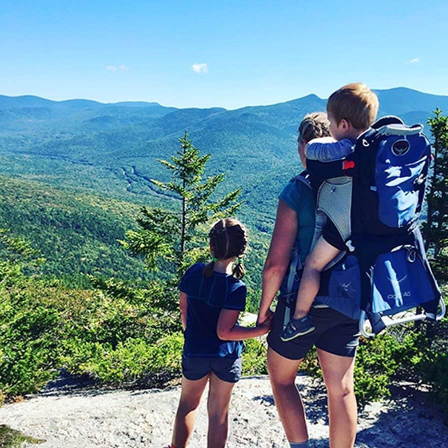 L.L.Beanさんのインスタグラム写真 - (L.L.BeanInstagram)「Thanks Mom!  For all the times you’ve been there for us. Wherever “there” may be.  For teaching us that being outside together makes us stronger.  And that wide open spaces actually bring us closer.  Let’s keep making days like these “our thing.” (📷: @hikeitbaby, Michelle Pearl Gee, @twigandlensphotography , @adventures_and_smiles )」5月12日 20時33分 - llbean