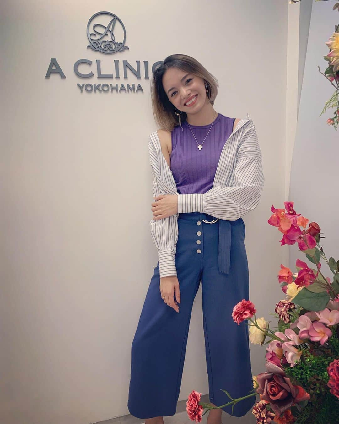 太田モニカさんのインスタグラム写真 - (太田モニカInstagram)「@aclinic_yokohama で 話題の #aスレッド 受けてきたよっ🙋‍♀️❤︎ あー。めちゃいってよかった。。 小顔効果抜群です💕 やーーっとたるみが改善されました❗️ . . 施術直後も私は内出血そこまで大きな腫れはなかったのでそのままお出かけしちゃいました☺︎‼︎ . . オールアップするのが楽しみ🥺💓 . . 詳しくは @aclinic_yokohama . . #Aスレッド #Aスレ #aclinic #aclinic横浜 #美容クリニック #美容皮膚科 #美肌 #アンチエイジング #小顔 #リフトアップ #山田哲雄 #柴田貴史 #佐藤玲史」5月12日 20時44分 - x.monika86.x