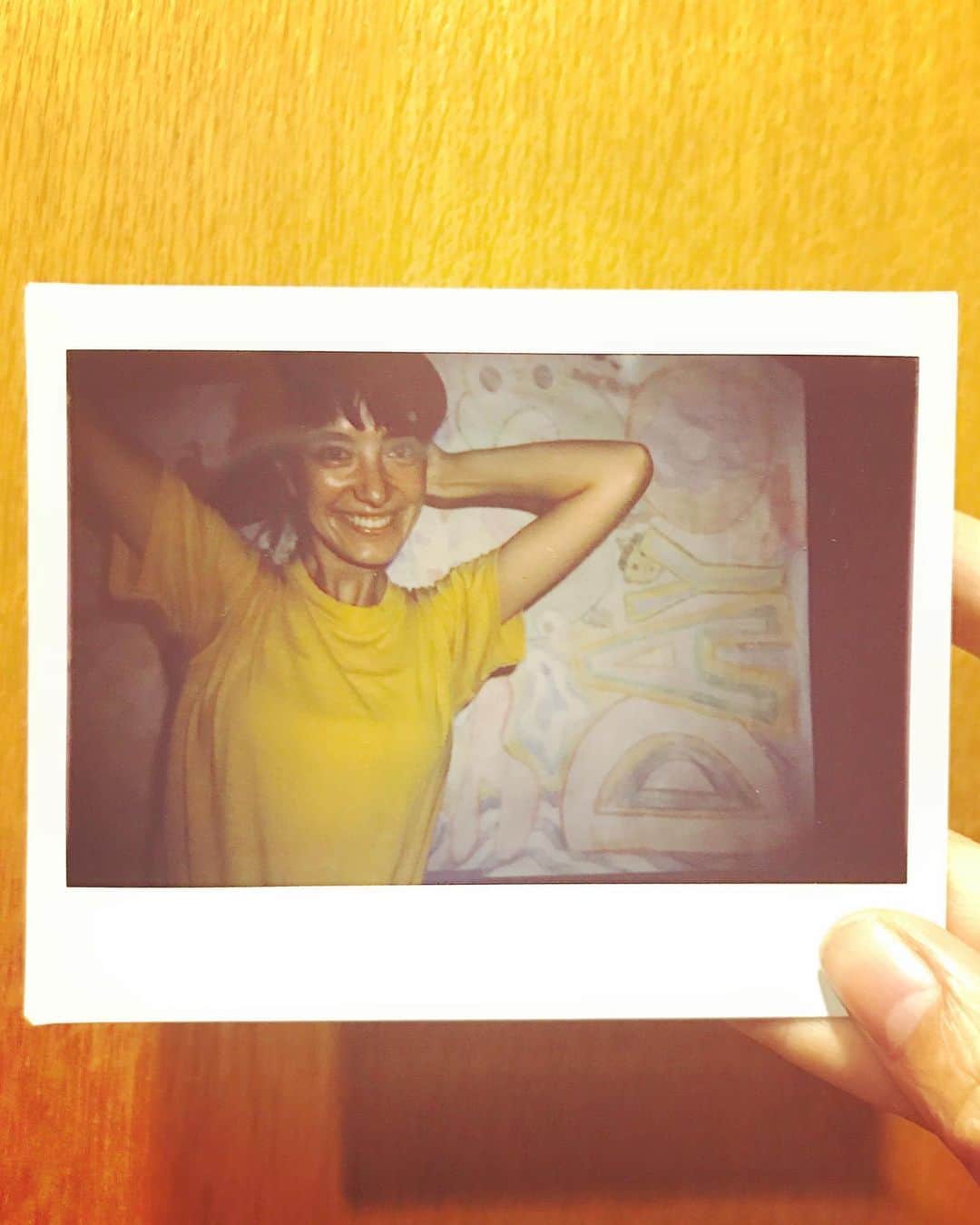 小野りりあんのインスタグラム：「30才になりました🤗﻿ ﻿ ここまで出会えたみんなにたくさんの感謝と﻿ これからもずっと共に生きていけるよう﻿ 三十路のわたしをよろしくお願いします💃🌈💕﻿ ﻿ I turned 30 !! Thank you to all the people who I’ve had the pleasure to share (had contact with me to have) this beautiful life, and I look forward to more in the future!!﻿ ﻿ #家族のようなスパイラルクラブのみんなが0時になるときをマンボの曲で一緒に迎えてくれたよ〜﻿ ﻿」